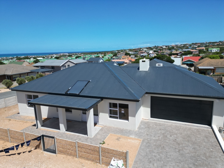 3 Bedroom Property for Sale in Stilbaai Wes Western Cape